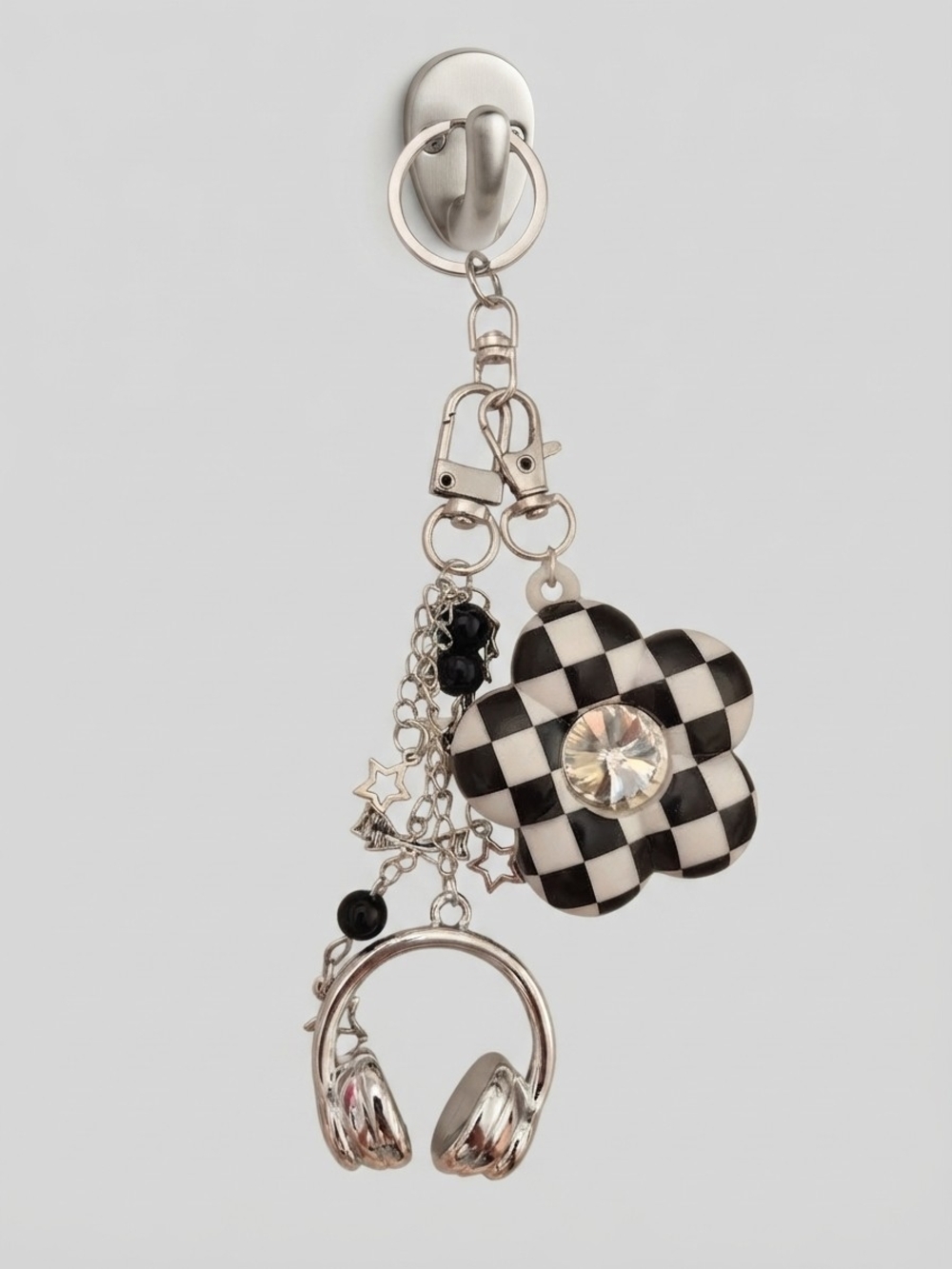 NEW Handmade Black & White Checker Keychain/Bag Charm with Headphones  (0326)